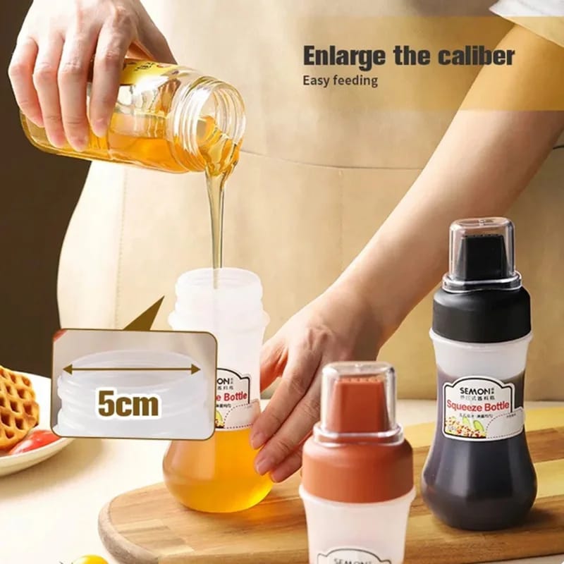 Multi-purpose squeeze sauce bottle